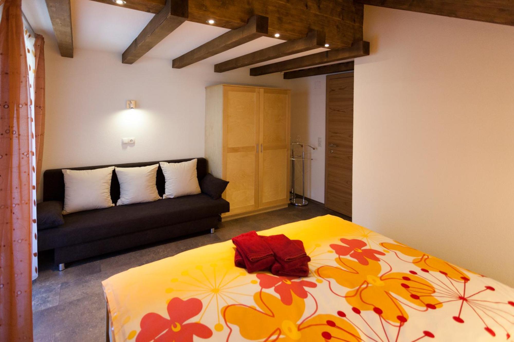 Ferienwohnungen Franz Pfeifer / Beatrice Roduner Gaschurn Habitación foto