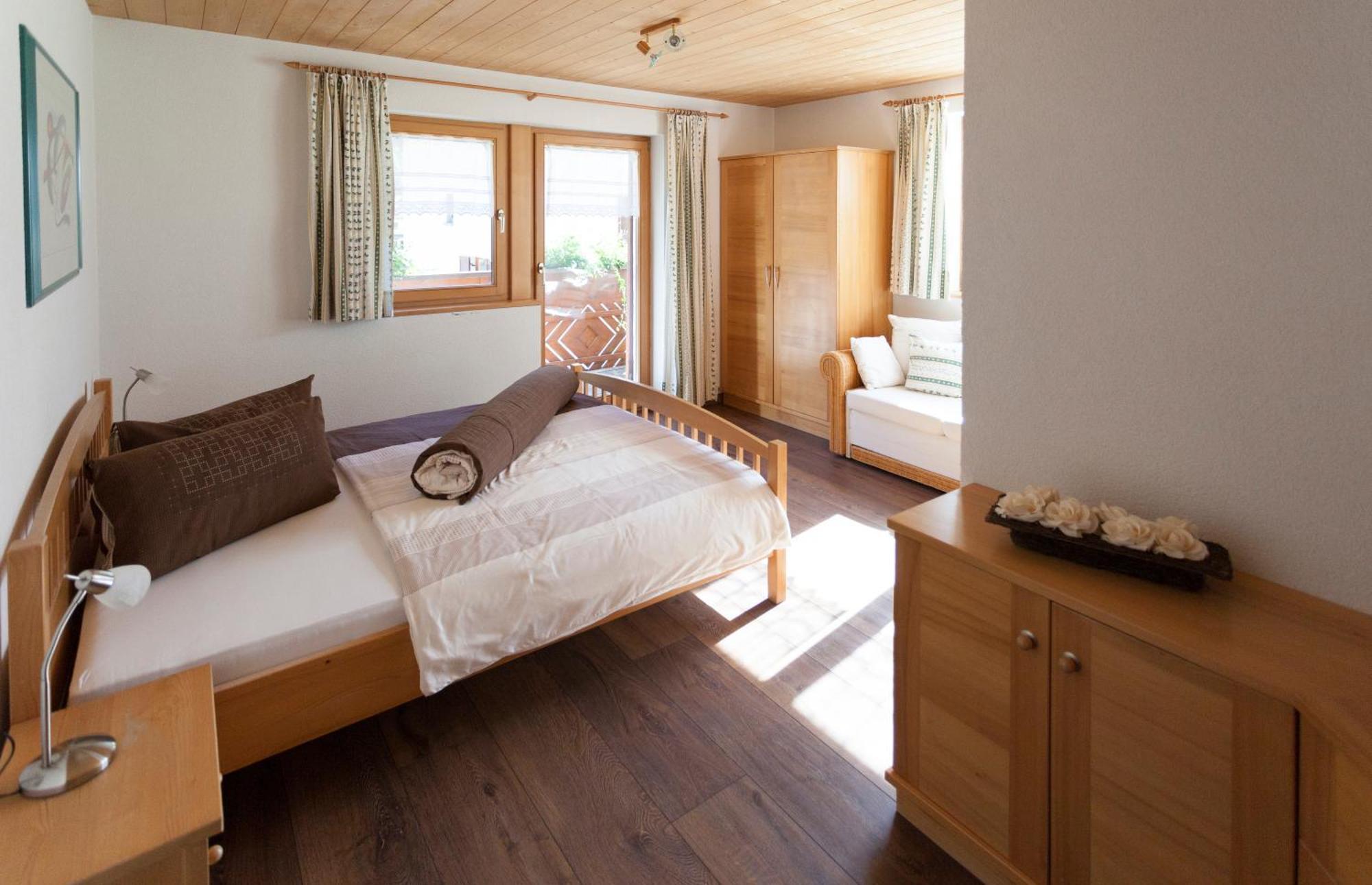 Ferienwohnungen Franz Pfeifer / Beatrice Roduner Gaschurn Habitación foto