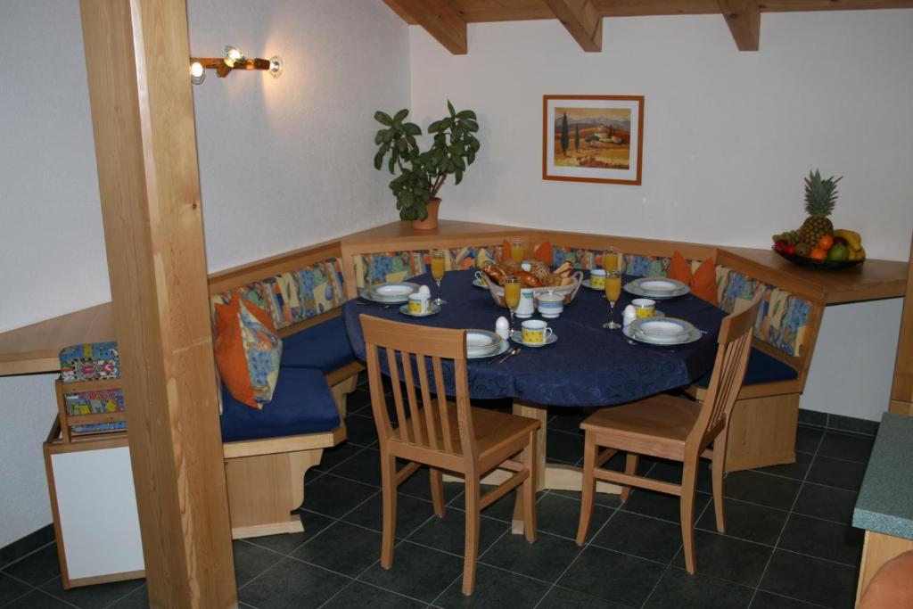 Ferienwohnungen Franz Pfeifer / Beatrice Roduner Gaschurn Habitación foto